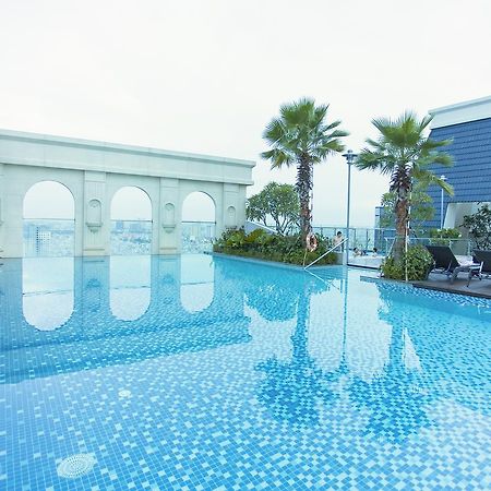 Ami Splendid Rooftop Pool Apartment Ho Chi Minh City Exterior photo